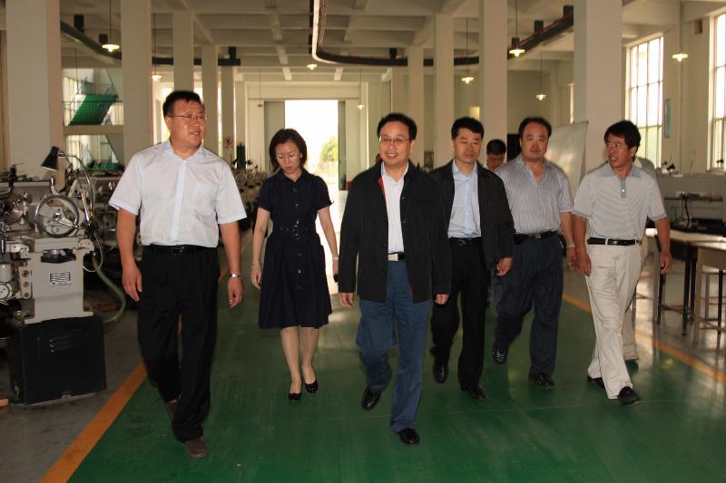122.jpg 副省長(zhǎng)陳超英來(lái)我院視察